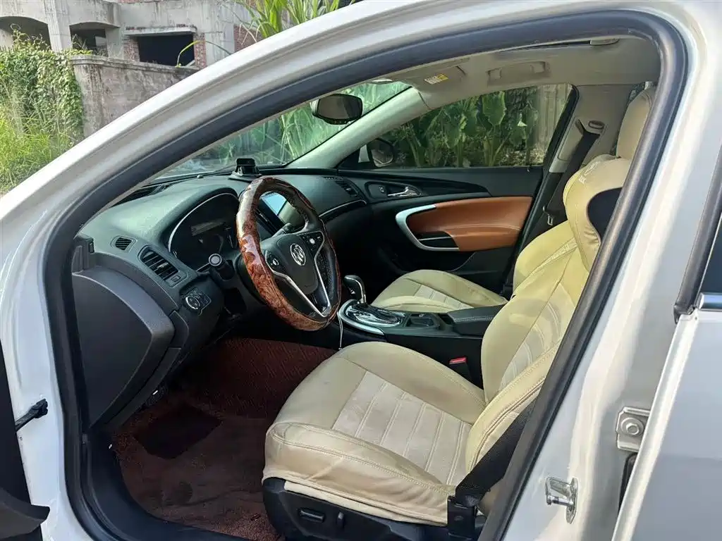 Buick Regal 2015 1.6T Elite