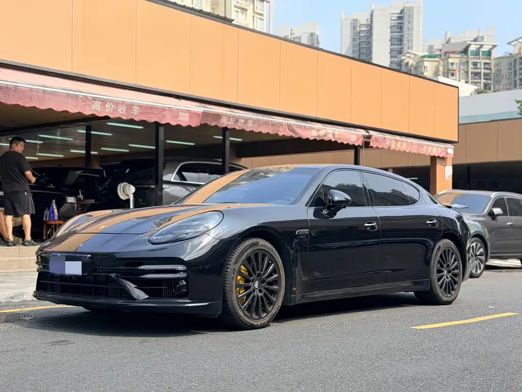 Porsche Panamera