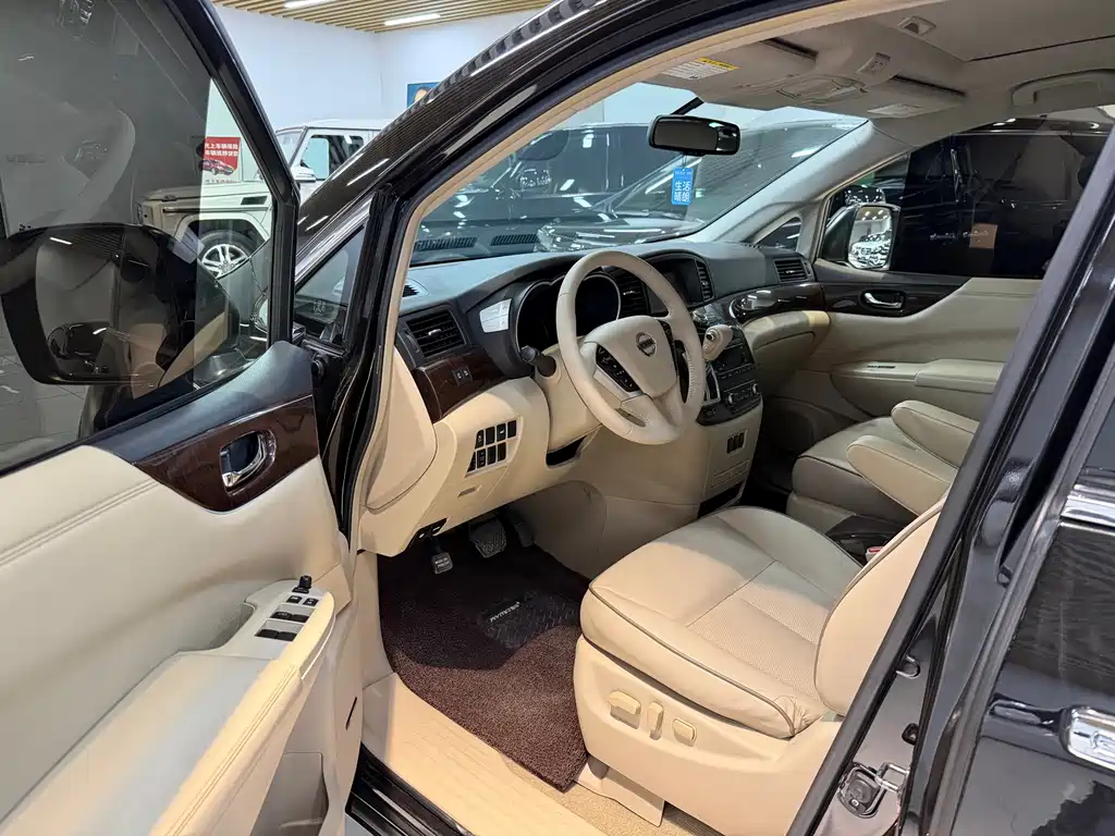 Nissan Quest — миниатюра 6