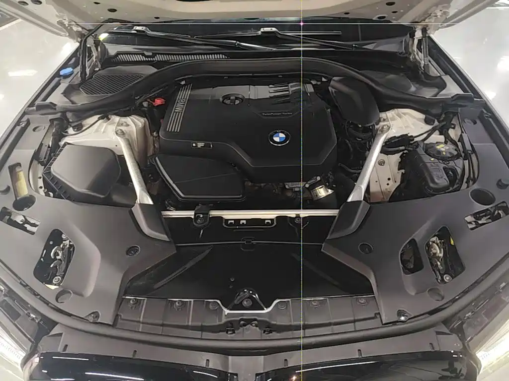 BMW 5 Series — миниатюра 20