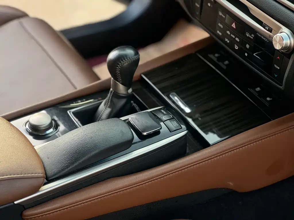 Lexus GS — миниатюра 7