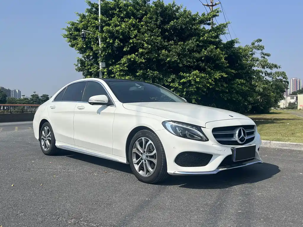 Mercedes-Benz C-Class — миниатюра 2