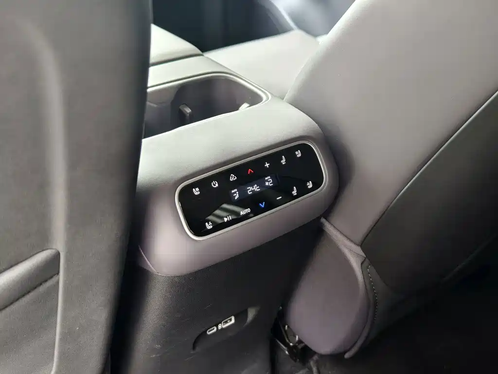 Leapmotor Leapmotor C16 — миниатюра 13