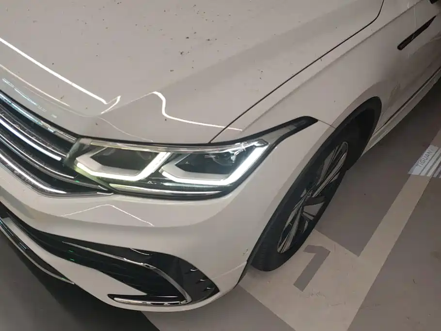 Volkswagen Tiguan L L 2023 330TSI AT R-Line Flagship