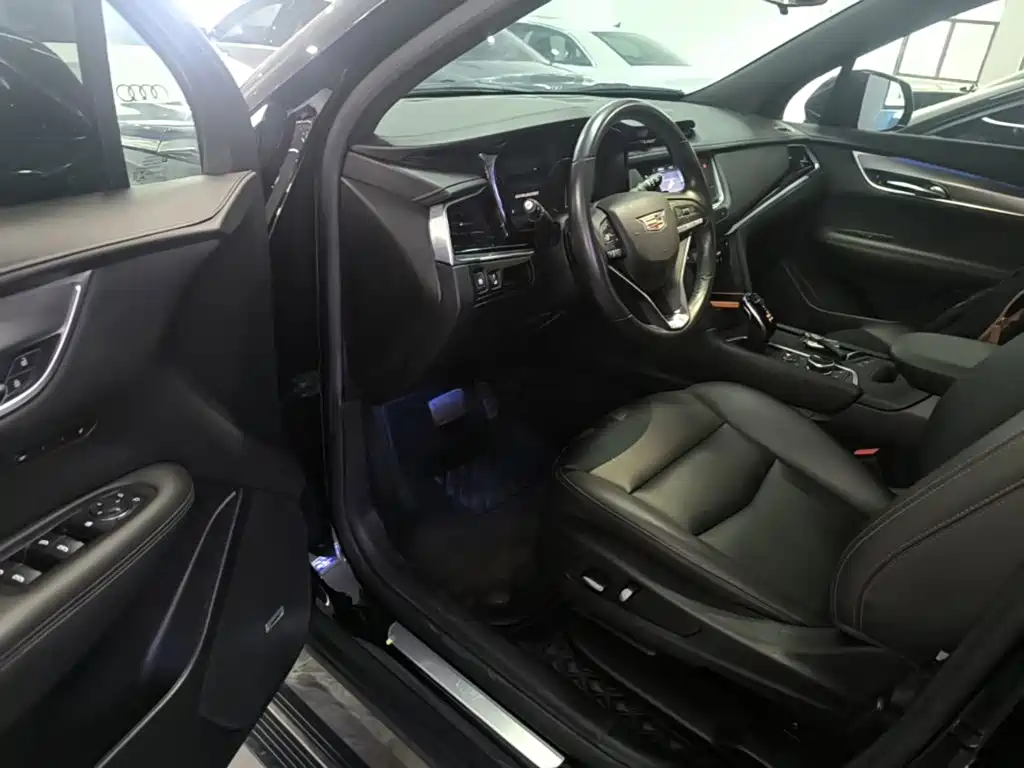 Cadillac XT6 — миниатюра 16