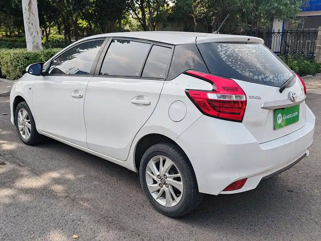 Toyota Yaris L — миниатюра 5
