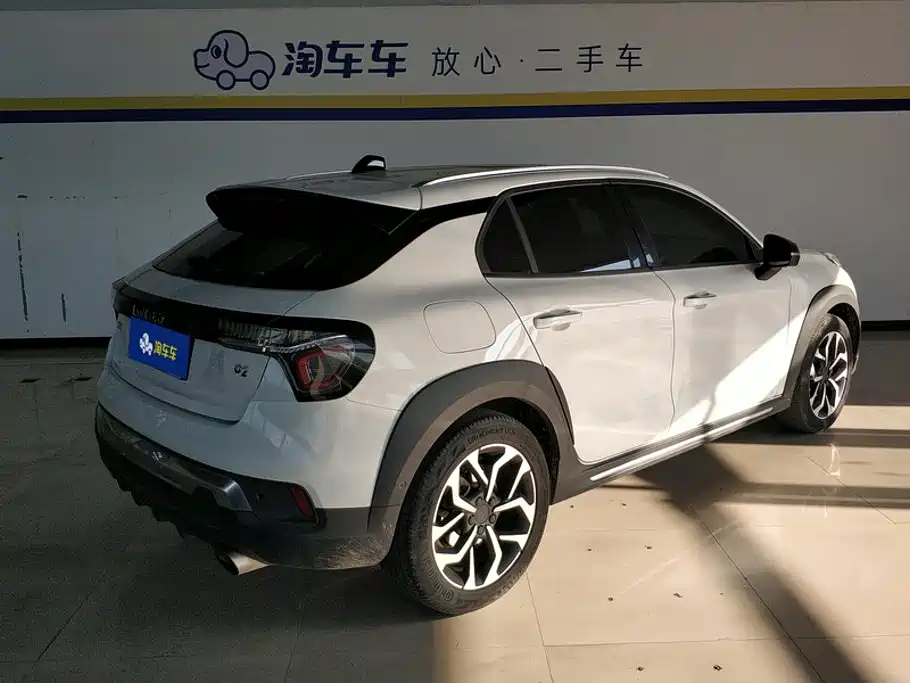 Lynk & Co 02 — миниатюра 3