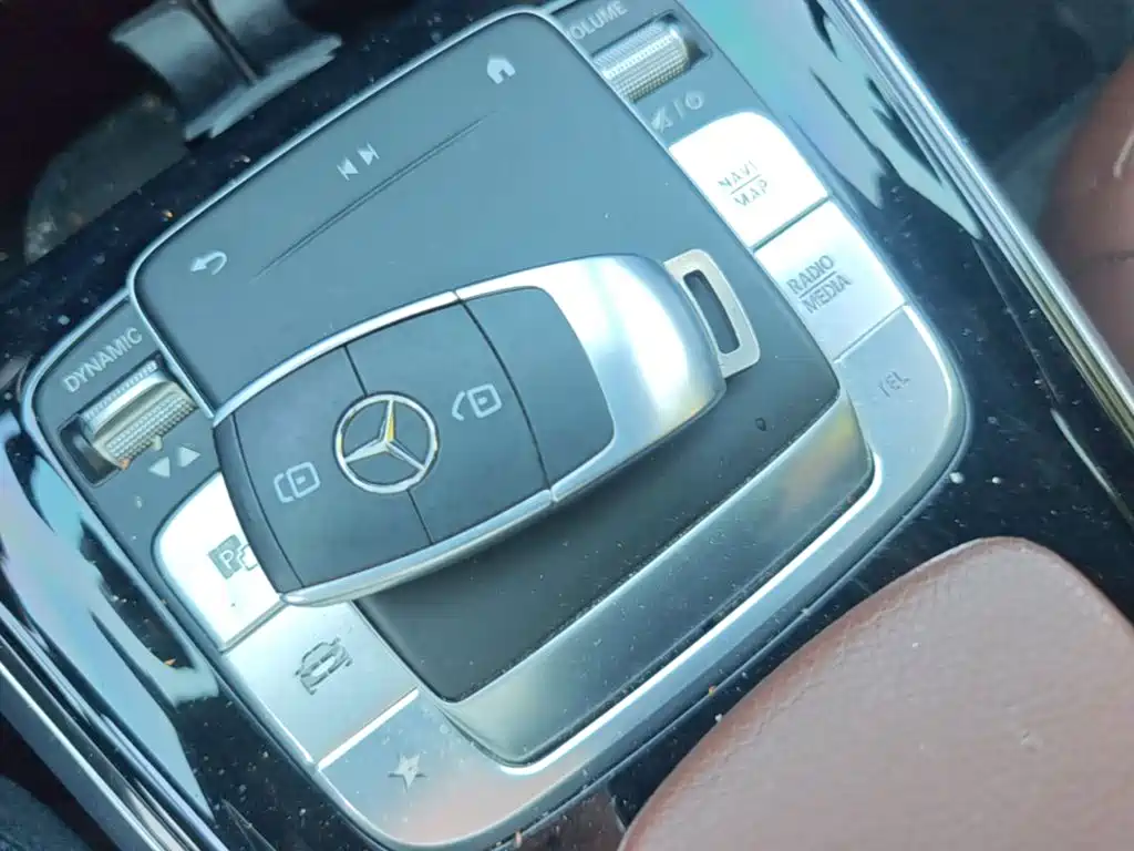 Mercedes-Benz GLB — миниатюра 13