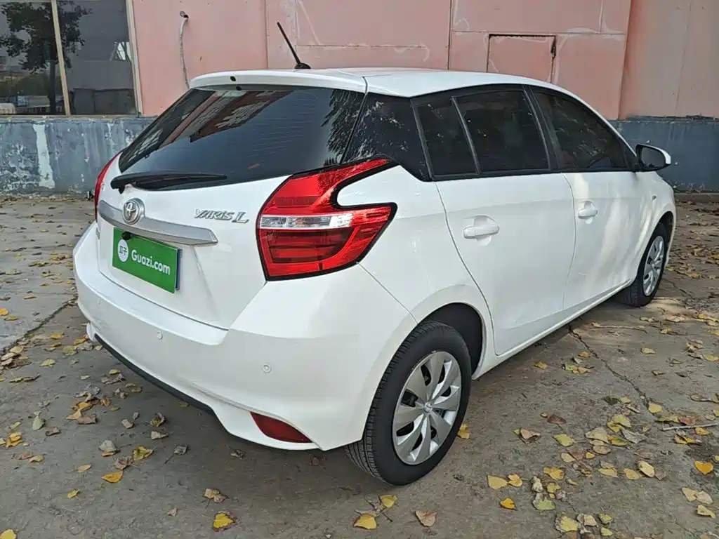 Toyota Yaris L — миниатюра 7