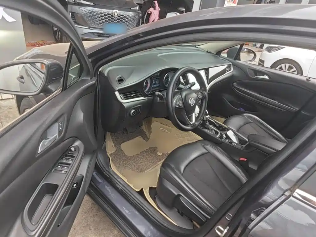 Buick Verano — миниатюра 12