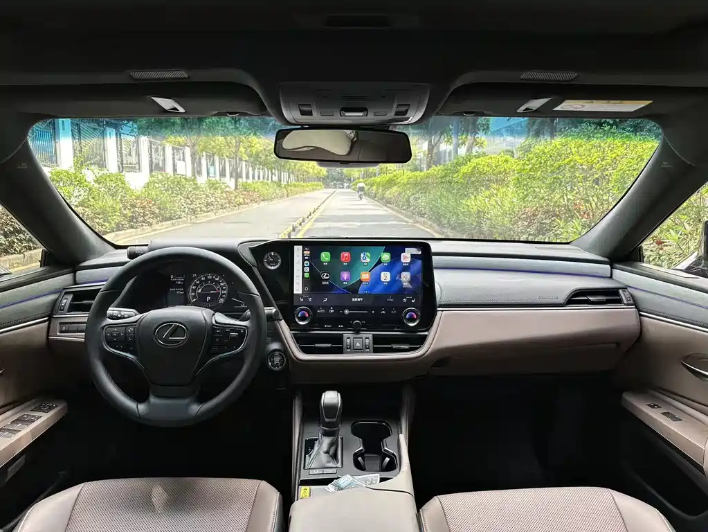 Lexus ES 2025 200 Premium