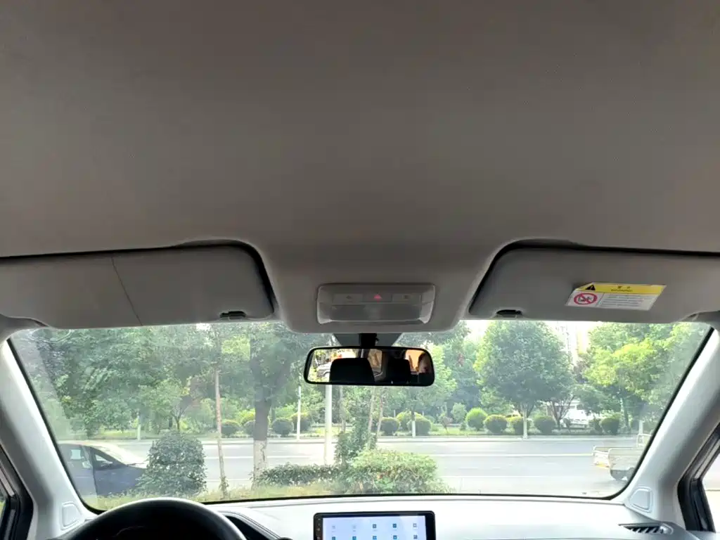 Wuling Jiachen — миниатюра 18