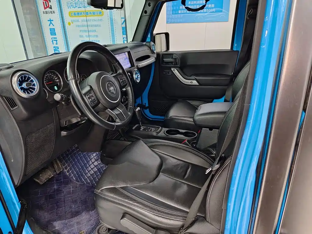 Jeep Wrangler — миниатюра 7
