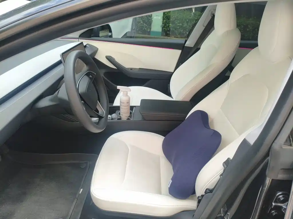 Tesla Model 3 — миниатюра 11