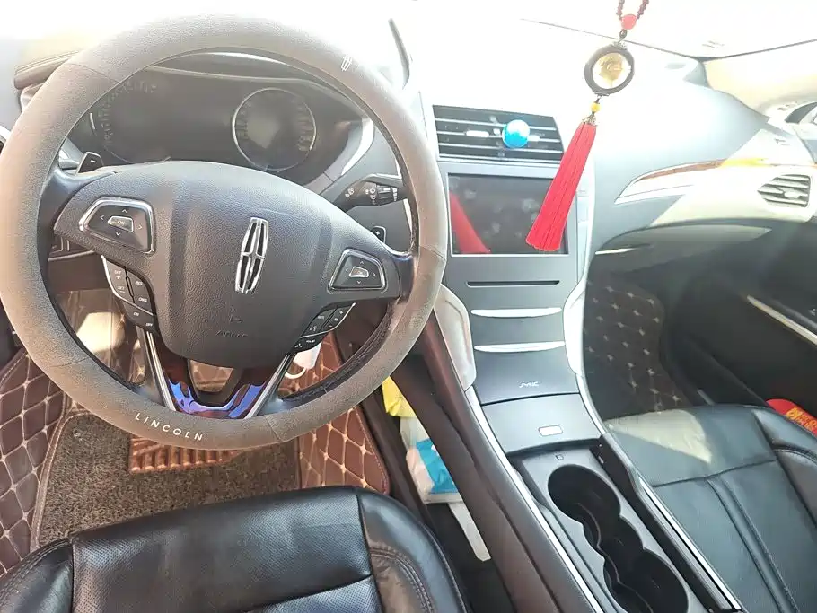Lincoln MKZ — миниатюра 12