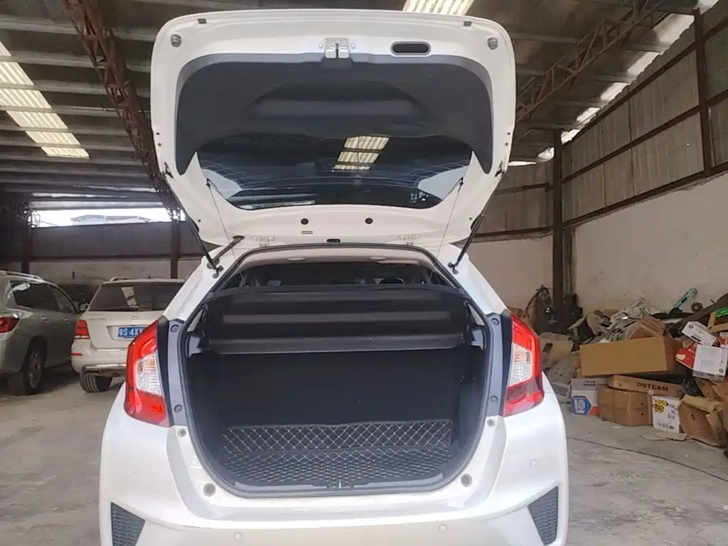 Honda Fit — миниатюра 19