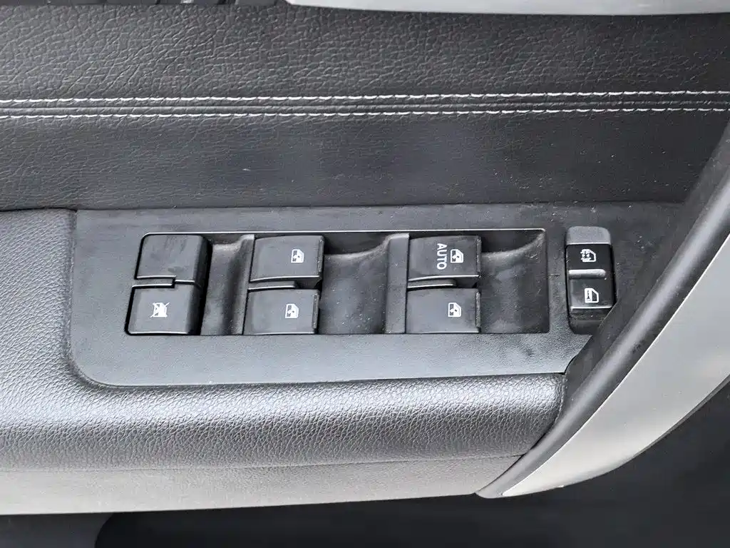 Chevrolet Captiva — миниатюра 9