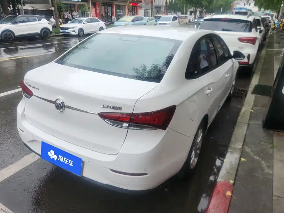 Buick Excelle — миниатюра 3