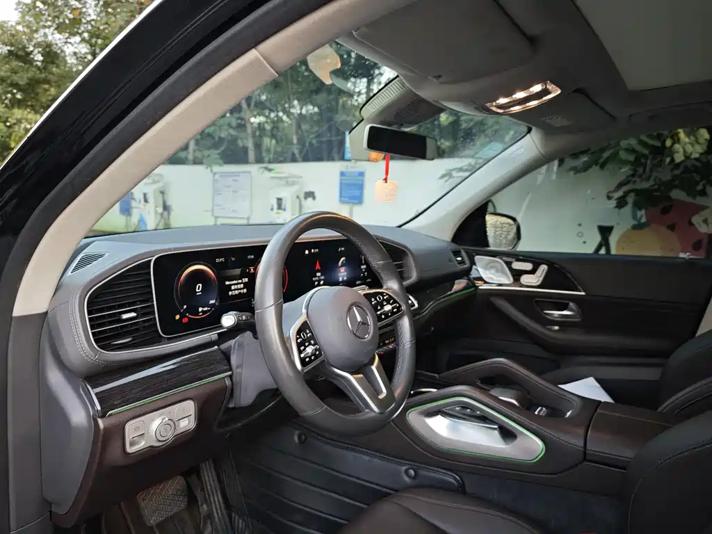 Mercedes-Benz GLE (Import) — миниатюра 5