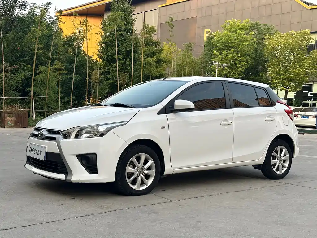 Toyota Yaris L