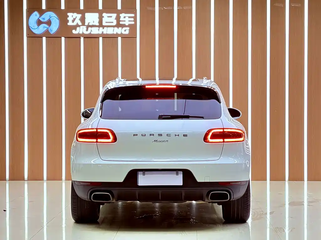 Porsche Macan — миниатюра 19