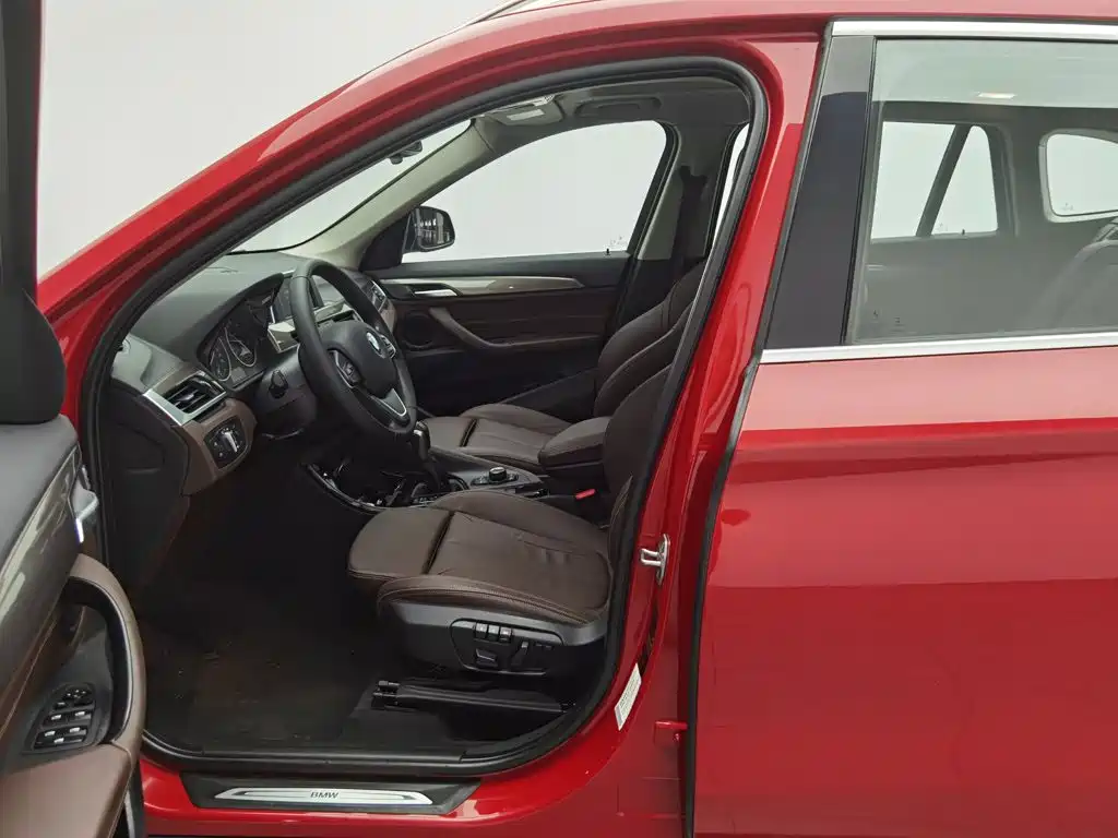 BMW X1 — миниатюра 10