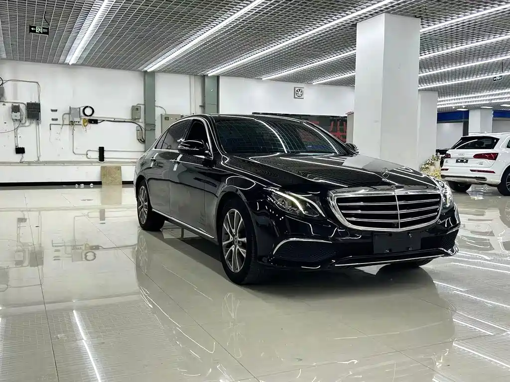 Mercedes-Benz E-Class — миниатюра 3