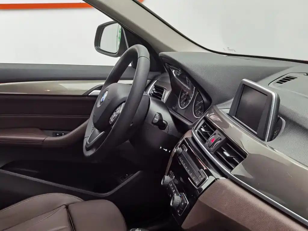 BMW X1 — миниатюра 22