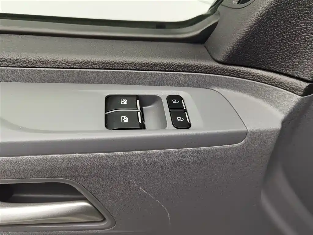 SAIC MAXUS XINTU V80