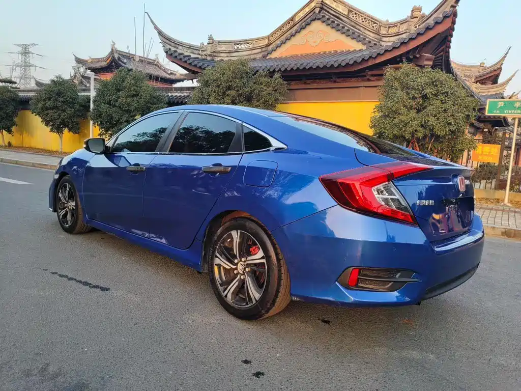 Honda Civic — миниатюра 3