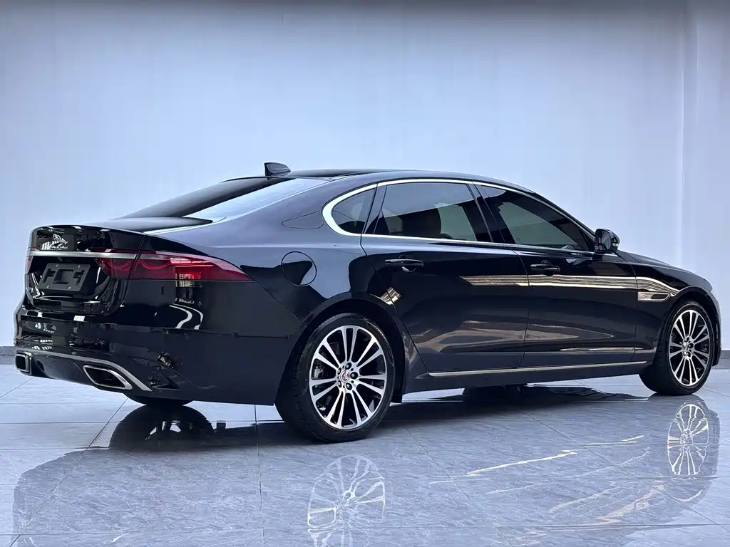 Jaguar XFL — миниатюра 17