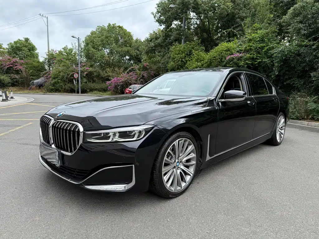 BMW 7 SERIES