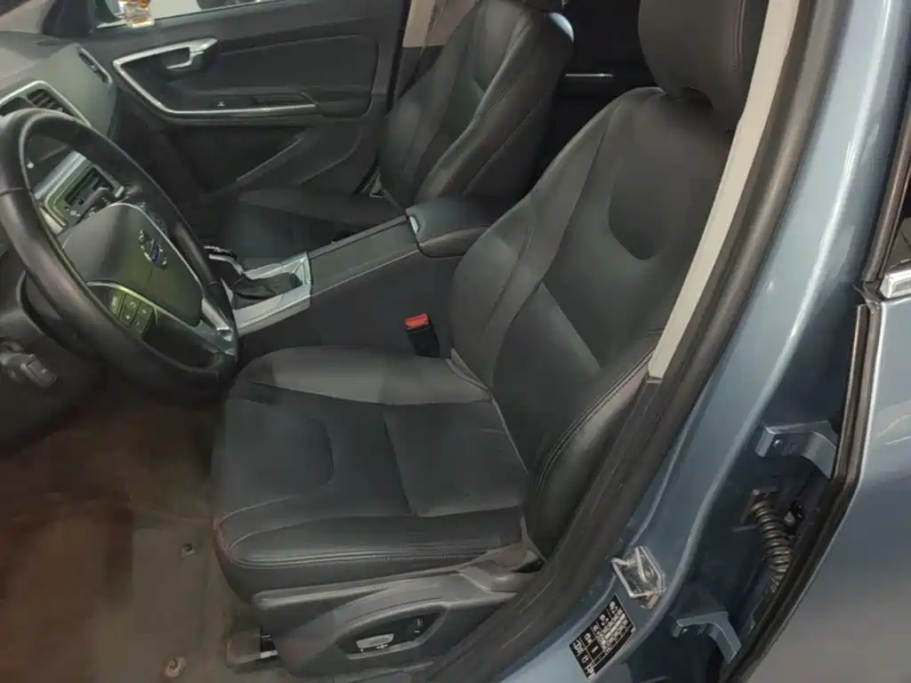 Volvo S60 — миниатюра 15