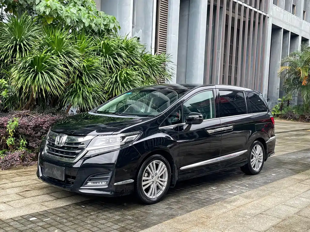 Honda Elysion 2017
