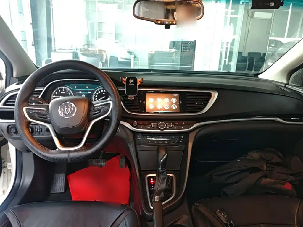 Buick Excelle — миниатюра 10