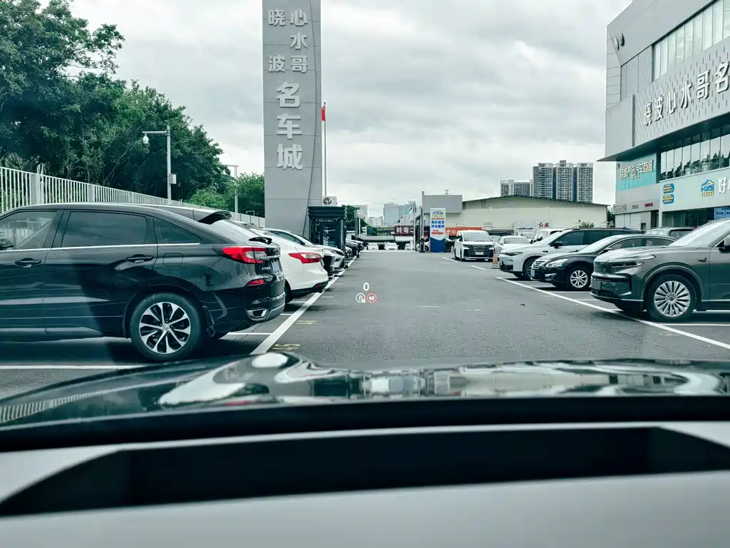 NIO ES8 — миниатюра 23