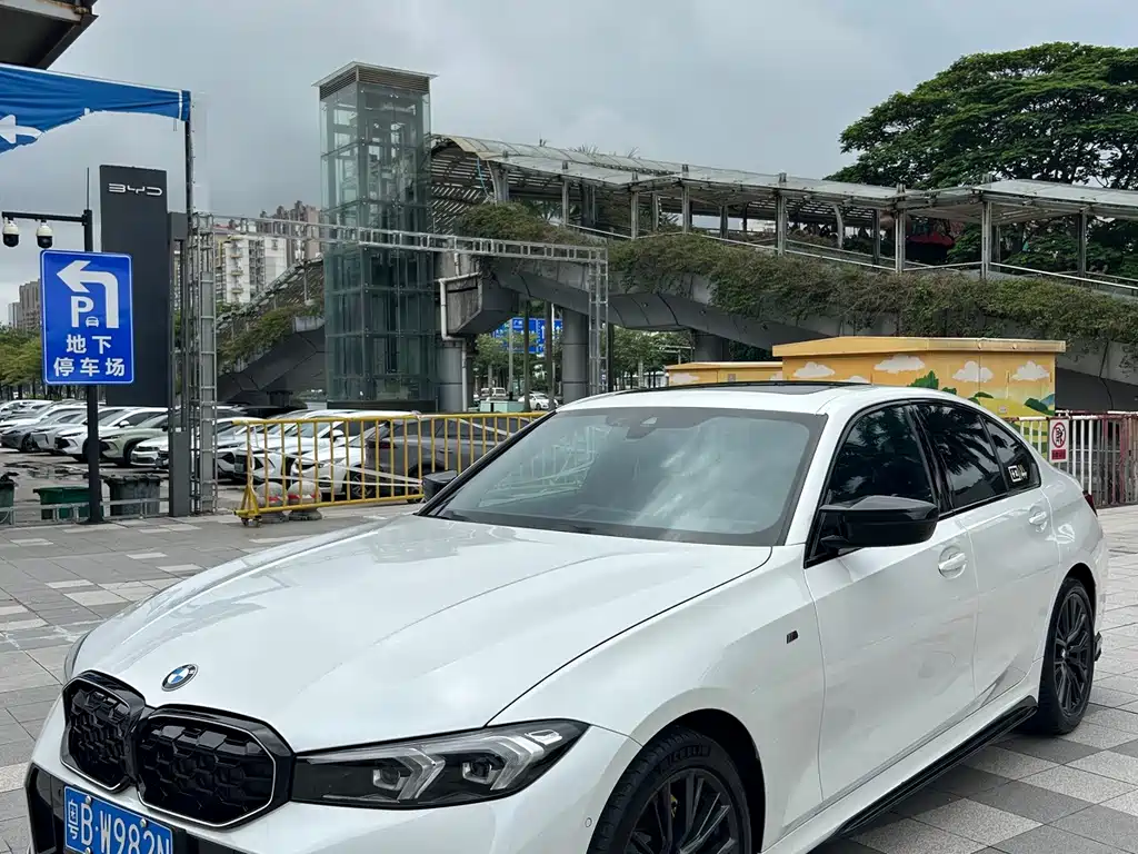 BMW 3 Series — миниатюра 3