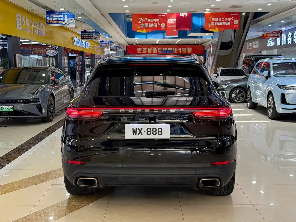 Porsche Cayenne — миниатюра 4