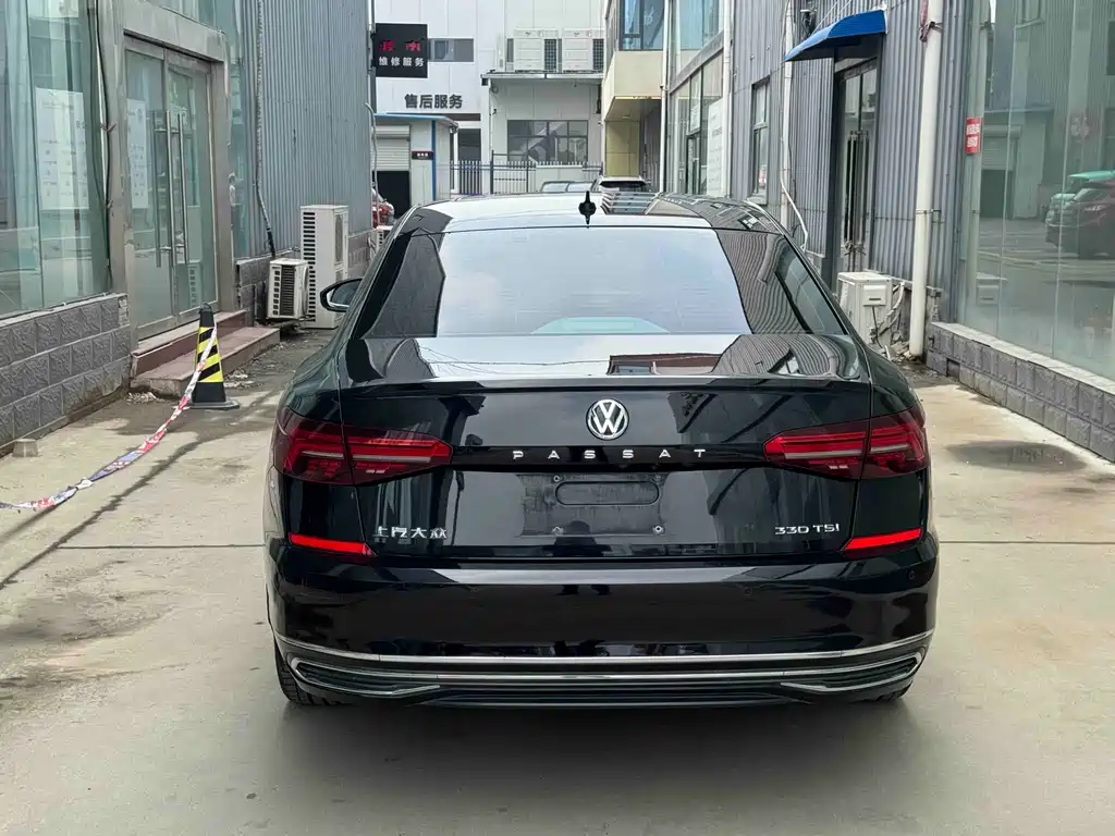 Volkswagen Passat 2019 330TSI Elite VI