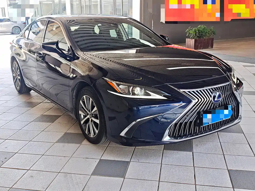 Lexus ES — миниатюра 3
