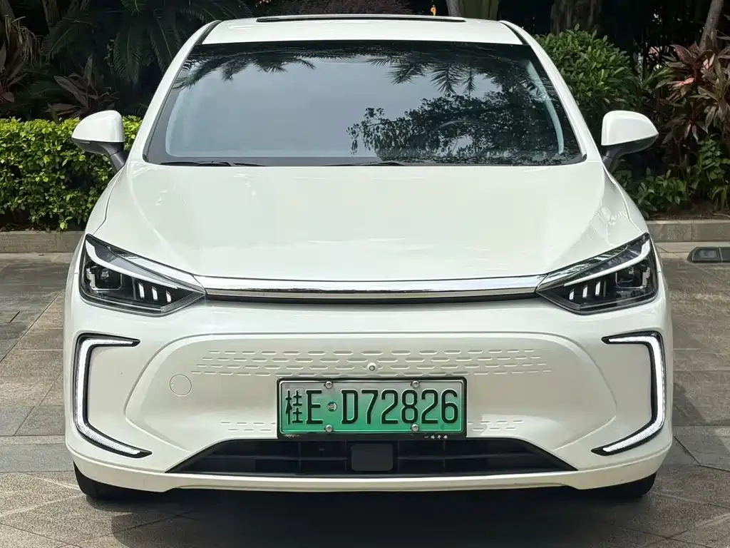BAIC EU5 Plus — миниатюра 2