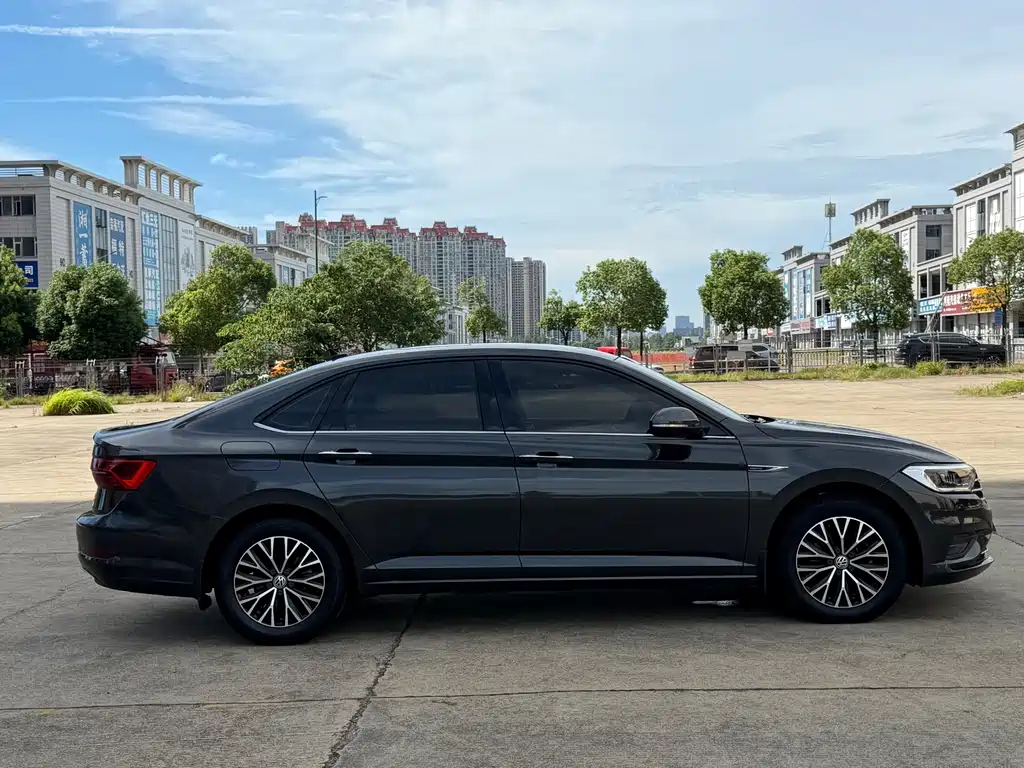 Volkswagen Sagitar — миниатюра 4