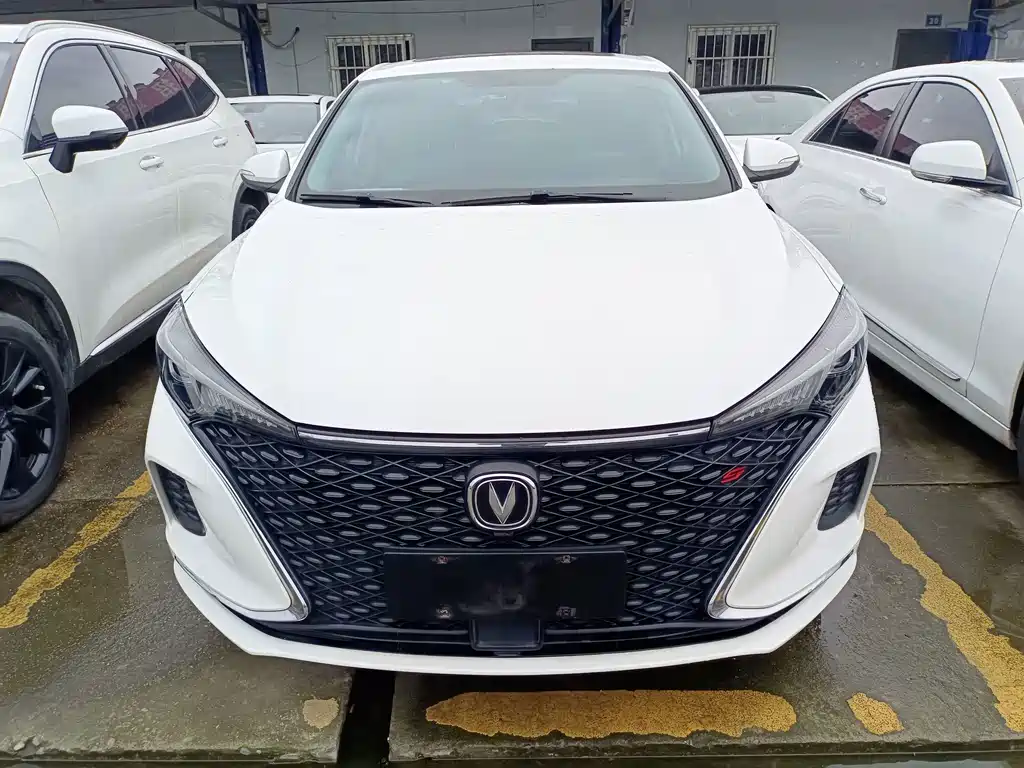 Changan Eado — миниатюра 2