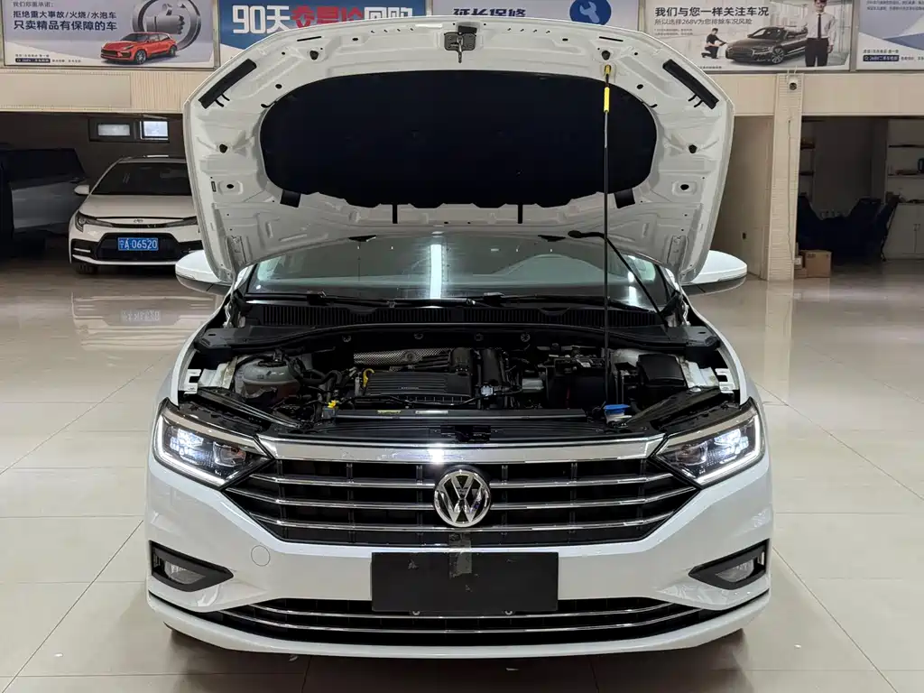 Volkswagen Sagitar 2022 280TSI DSG