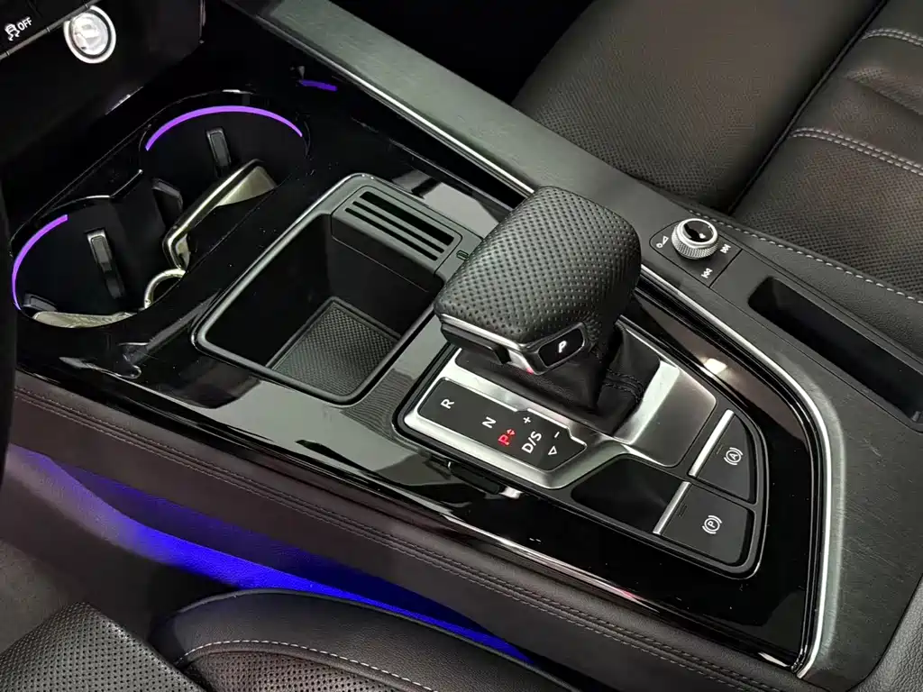 Audi A4L — миниатюра 8