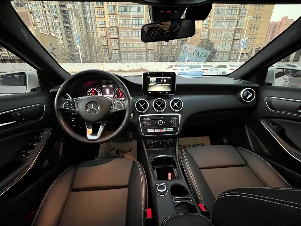 Mercedes-Benz A-Class (Import) — миниатюра 9