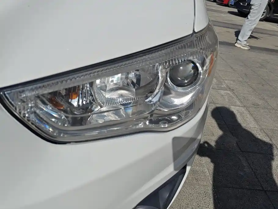 Mitsubishi ASX — миниатюра 5
