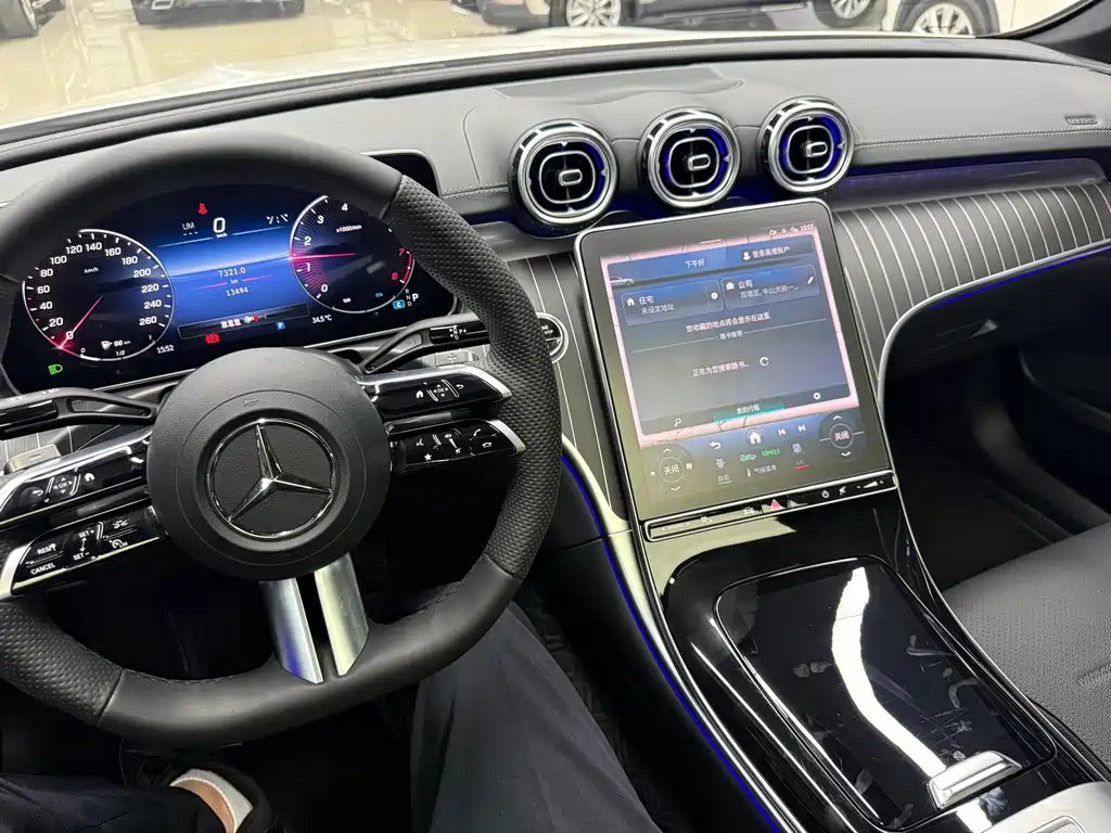 Mercedes-Benz C-Class — миниатюра 13