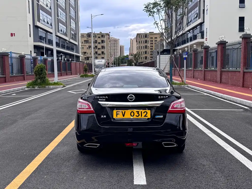 Nissan Teana — миниатюра 5