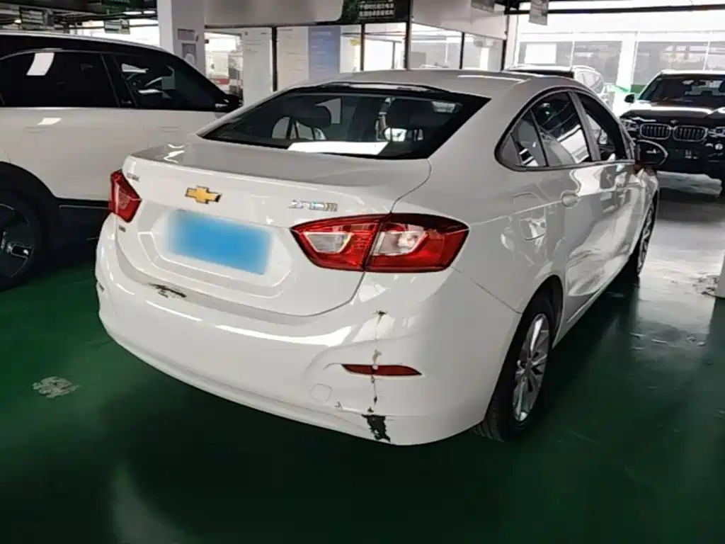 Chevrolet Cruze — миниатюра 7